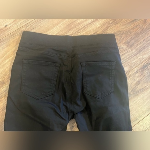 Amazon Essentials Women's Stretch Pull-On Jegging  sz 10 short - Picture 4 of 12